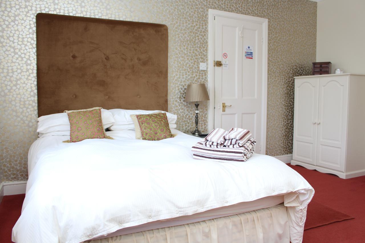 Laurels Guesthouse Witney Bagian luar foto