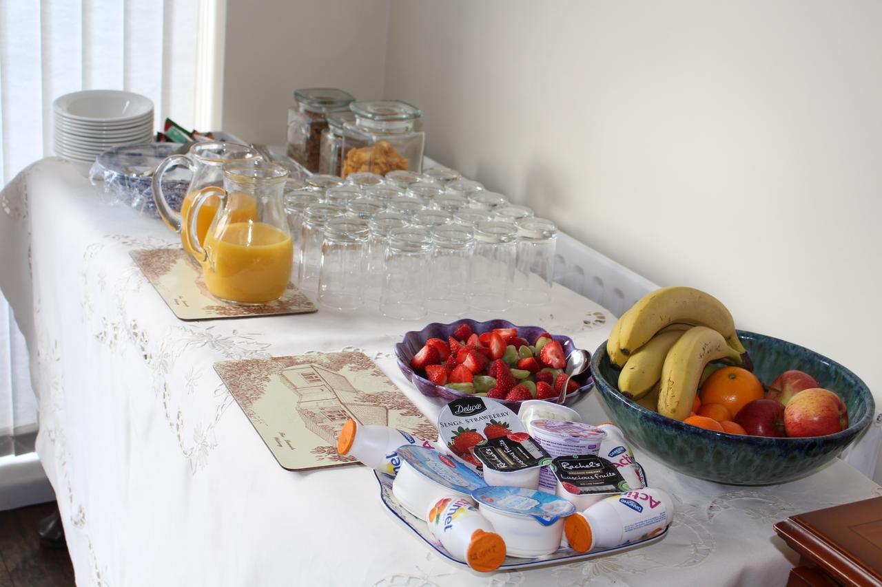 Laurels Guesthouse Witney Bagian luar foto